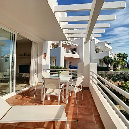 Alcazaba Lagoon Apartment